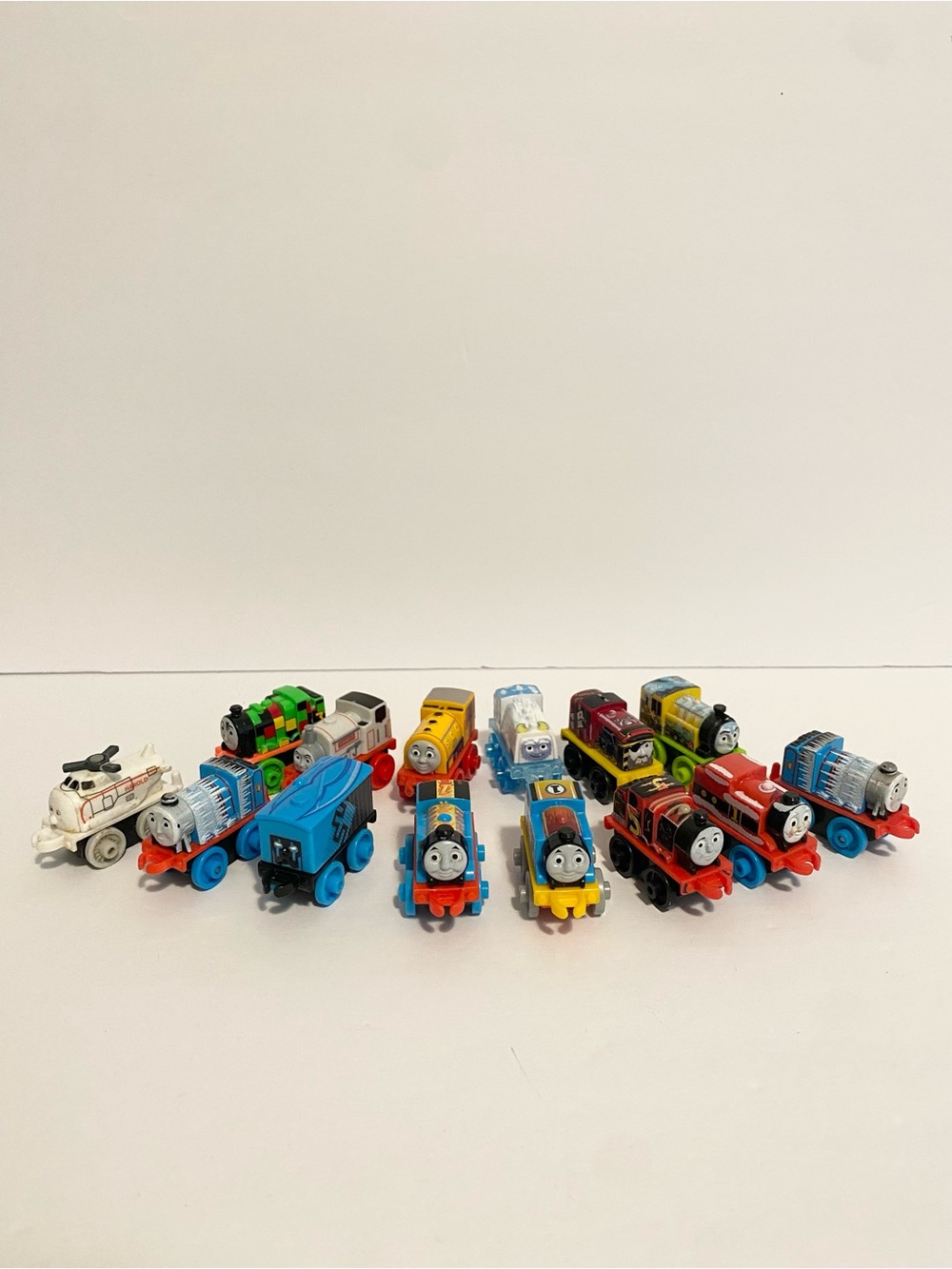 𝅺Thomas Minis Train Toys Mini Lot Bundle Tank Engine Small Bundle